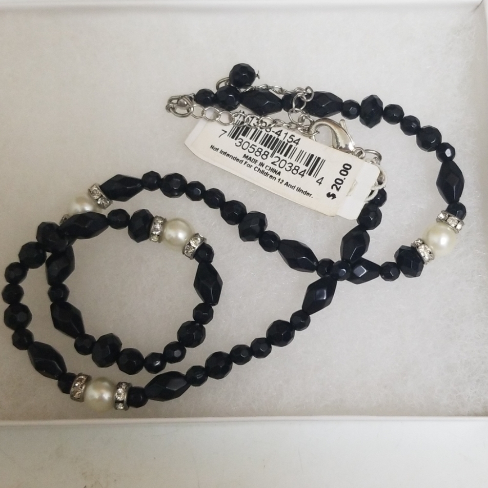 Black, pearl crystal necklace, NWT